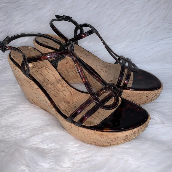 Stuart Weitzman ‘Esteem’ Patent Wedge Sandal, 7.5 - Picture 2 of 7